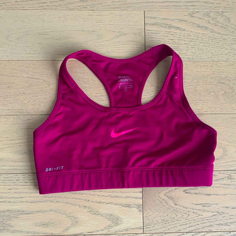NIKE sports training bra